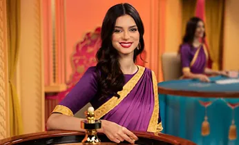 Hình ảnh đội ngũ hỗ trợ khách hàng chuyên nghiệp 24/7